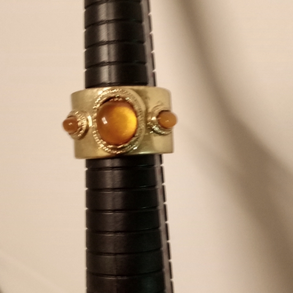 Vtg. Nancy & Rise Ring Amber Stone Matte Gold Etruscan Ring 7.5